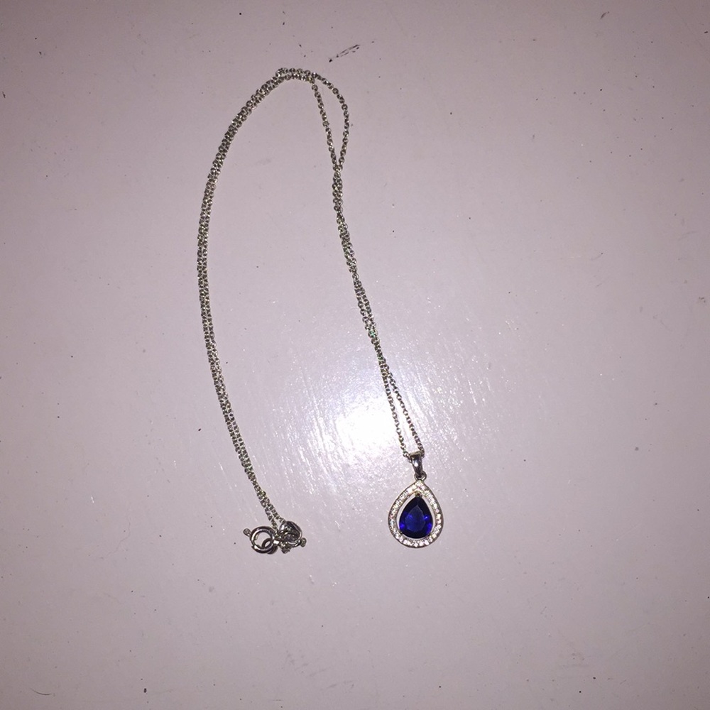 Blue teardrop necklace